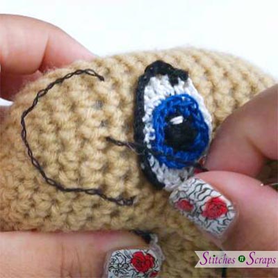 eyebrow - Serrana the Mermaid - a free crochet pattern on StitchesnScraps,com