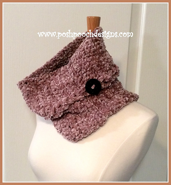 Velvet Cable Cowl from Posh Pooch Designs