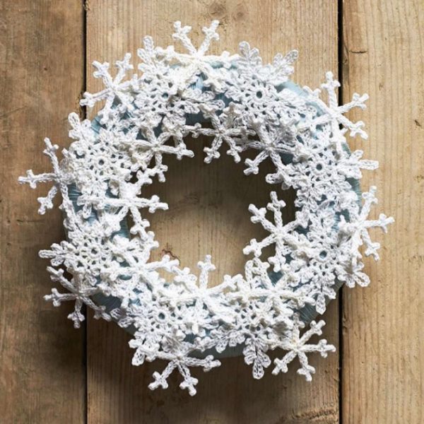 Snowflake Wreath from Hanjan Crochet