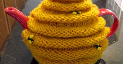 Beehive tea cozy - July pattern for the Tea Cozy Tuesday make along