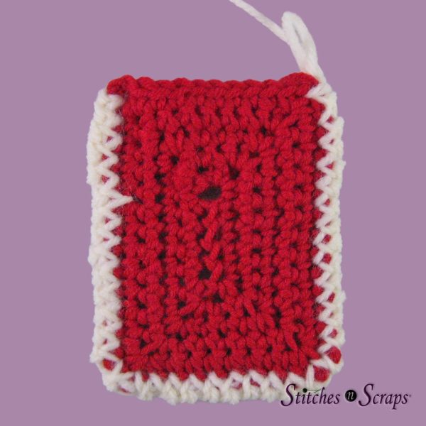 Crochet frame gift card holder edging on closed sides
