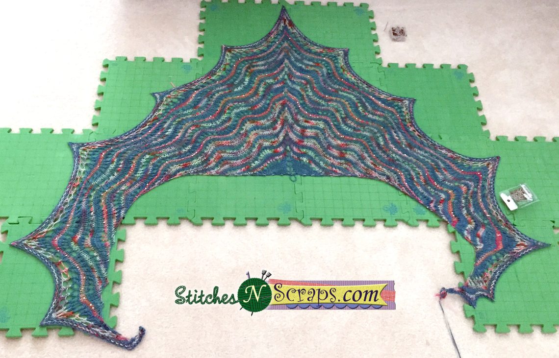 My wavy garden shawl