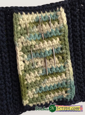 Pattern Review - Nifty Needle Case by Moogly