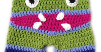 Monster Butt Pants pattern review on StitchesNScraps.com