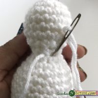 down through neck - Sleepy Snowman pattern on StitchesNScraps.com