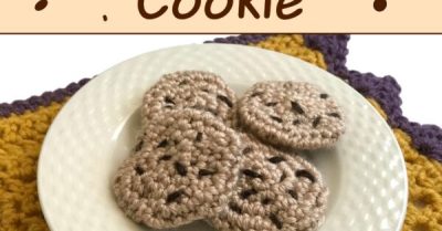 Chocolate Chip Cookies - A free crochet pattern on StitchesnScraps.com