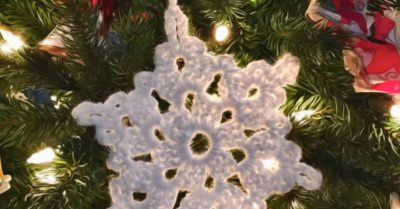 Simple Snowflake - a free crochet pattern on Stitches n Scraps