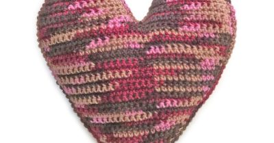 Valentine Pillow - a free crochet pattern on Stitches n Scraps