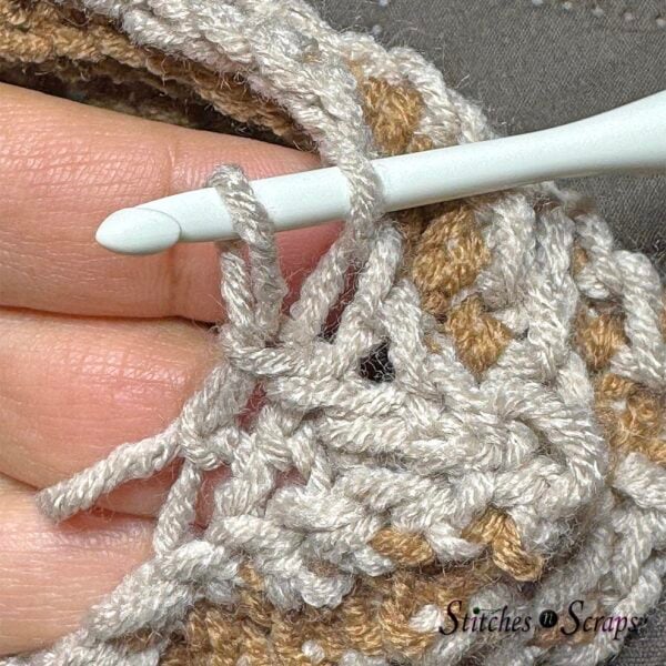 sc seam for phone holder