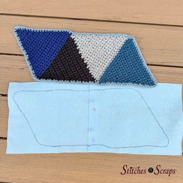 Trace finished crochet piece onto felt