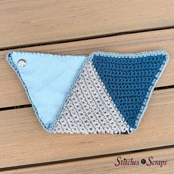 first fold of crochet Triangle Pouch